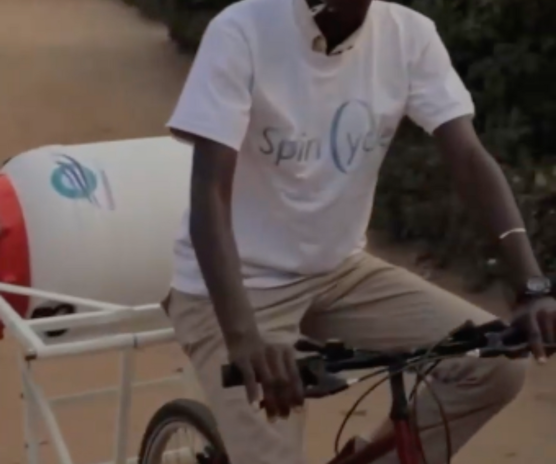 Man op spincycle